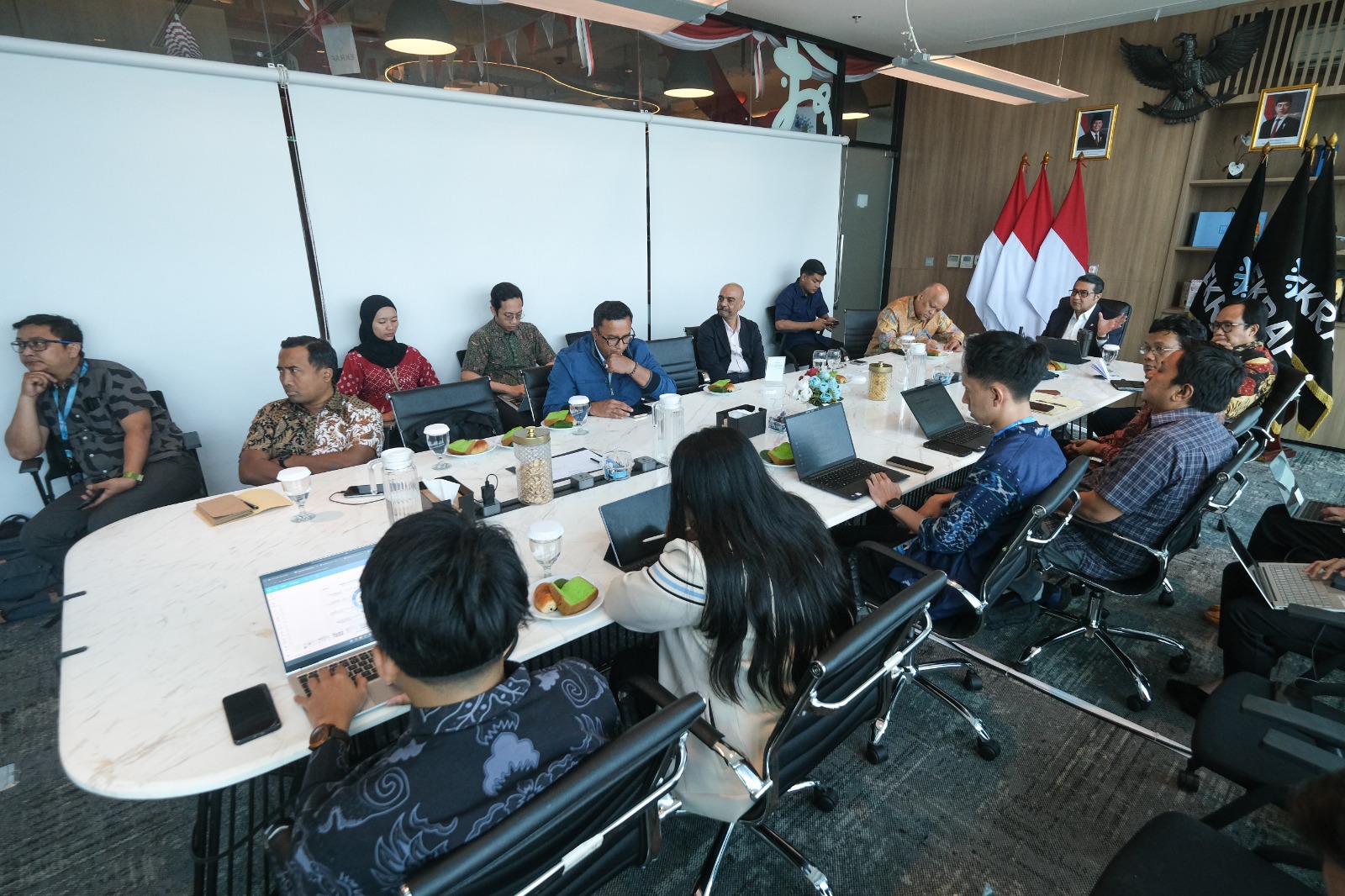 &ndash; Menteri Ekonomi Kreatif/Kepala Badan Ekonomi Kreatif (Ekraf), Teuku Riefky Harsya, menerima audiensi VIU untuk membahas peluang kolaborasi pengembangan subsektor film, animasi, dan video serta konten digital.
