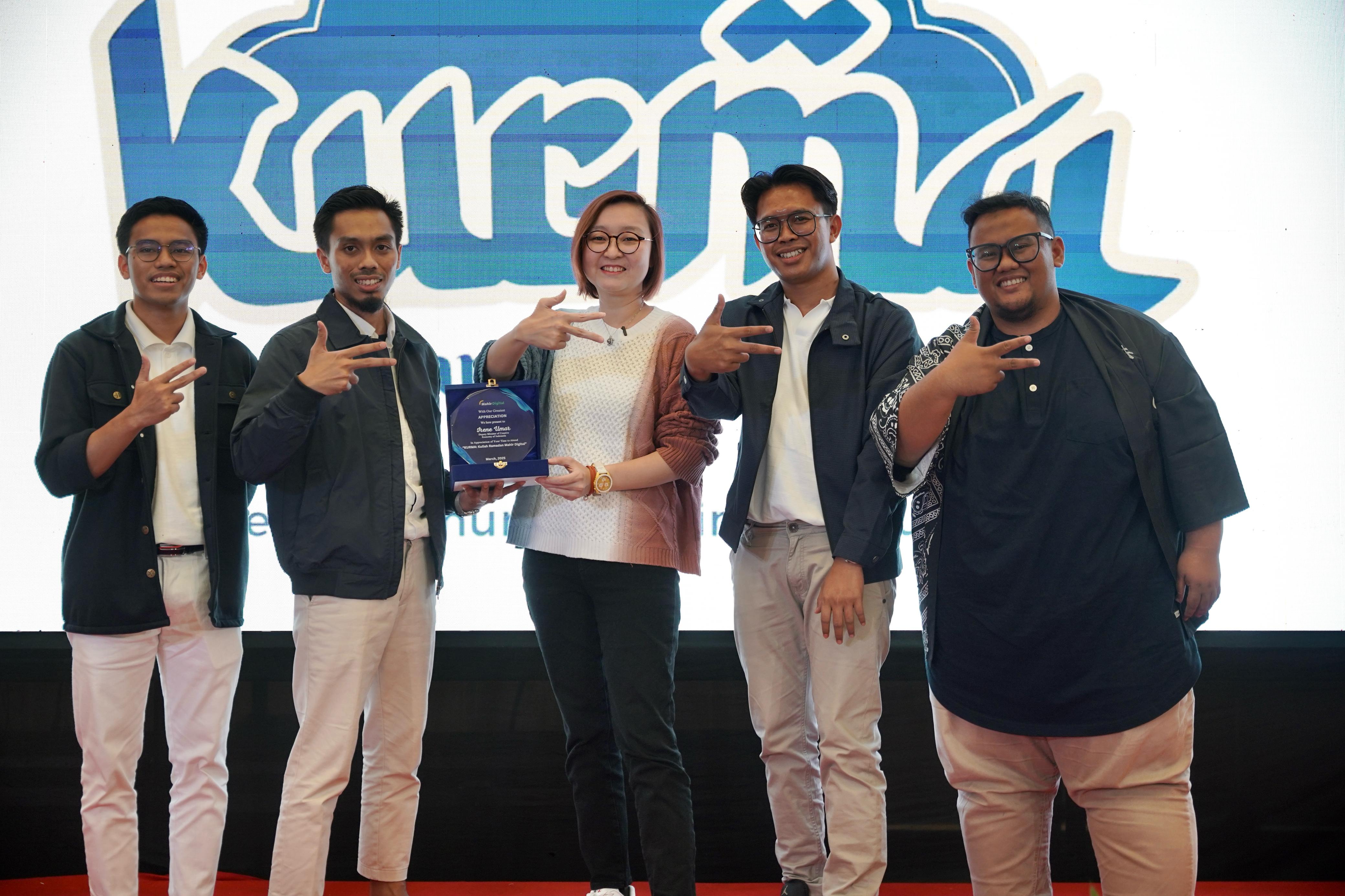 gambar Wamenekraf Apresiasi Sinergi dengan Mahir Digital yang Meningkatkan Literasi Digital pada Ramadan