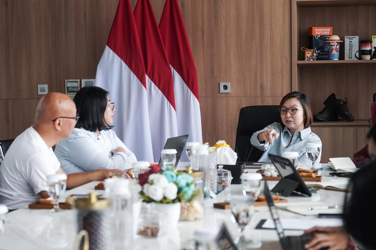 Wamen Ekraf Dorong Keberlanjutan IP Lokal dan Bakat Anak Rusun Bersama Waroeng Imaji