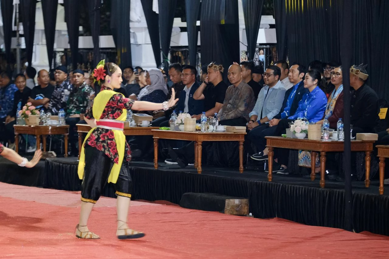 Government Supports Pacitan Ronthek Festival 2025, Blending Tradition and Creative Economy from the Regions