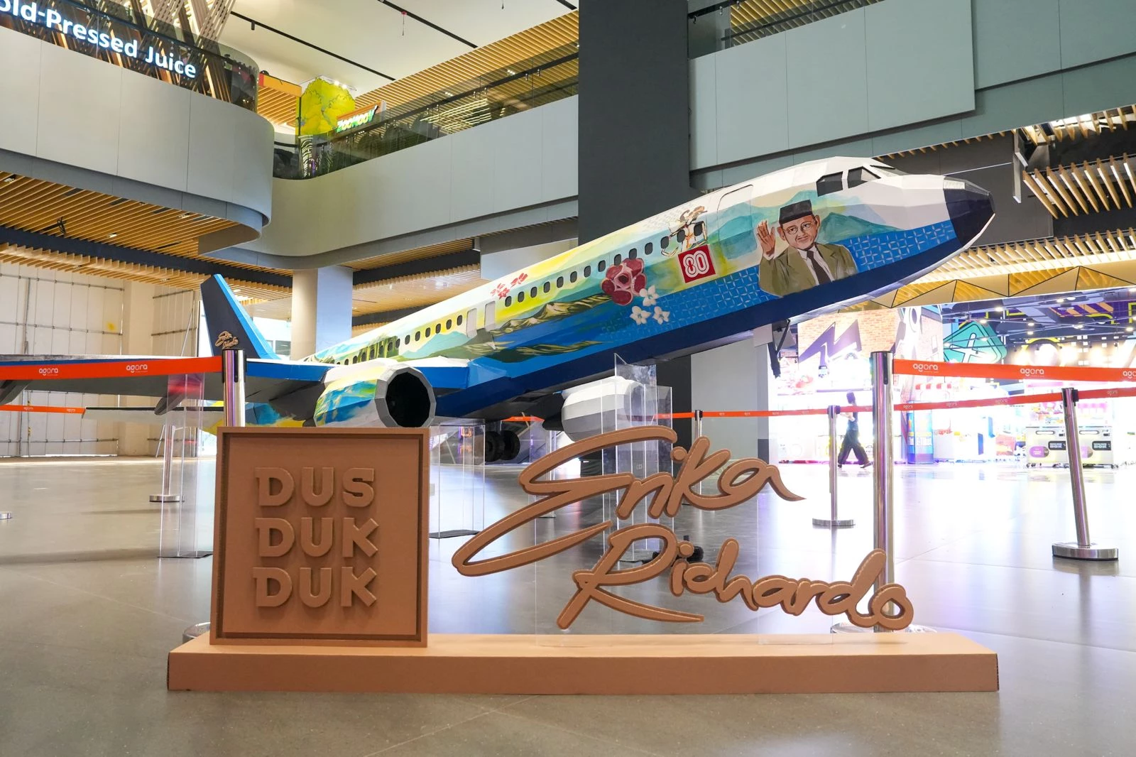 Ministry of Creative Economy Appreciates MURI Record-Breaking Cardboard Aircraft Replica