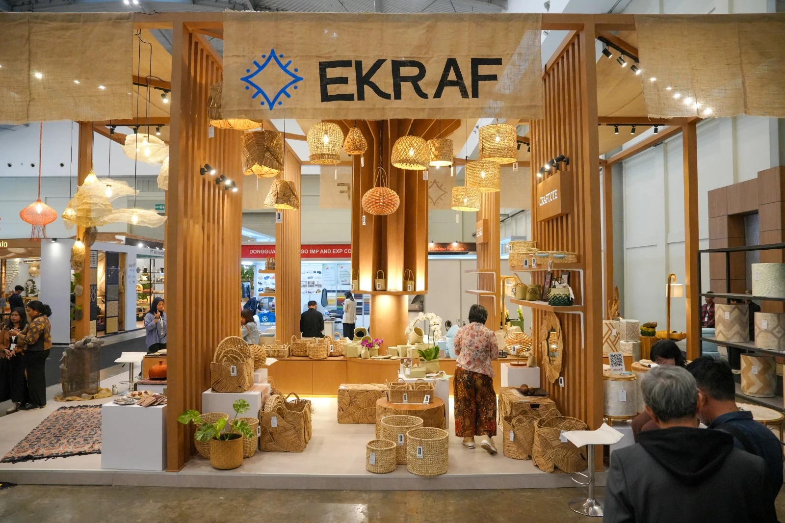 Minister of Creative Economy Teuku Riefky Harsya Appreciates IFEX 2026 for Expanding Indonesian Furniture Exposure to Europe