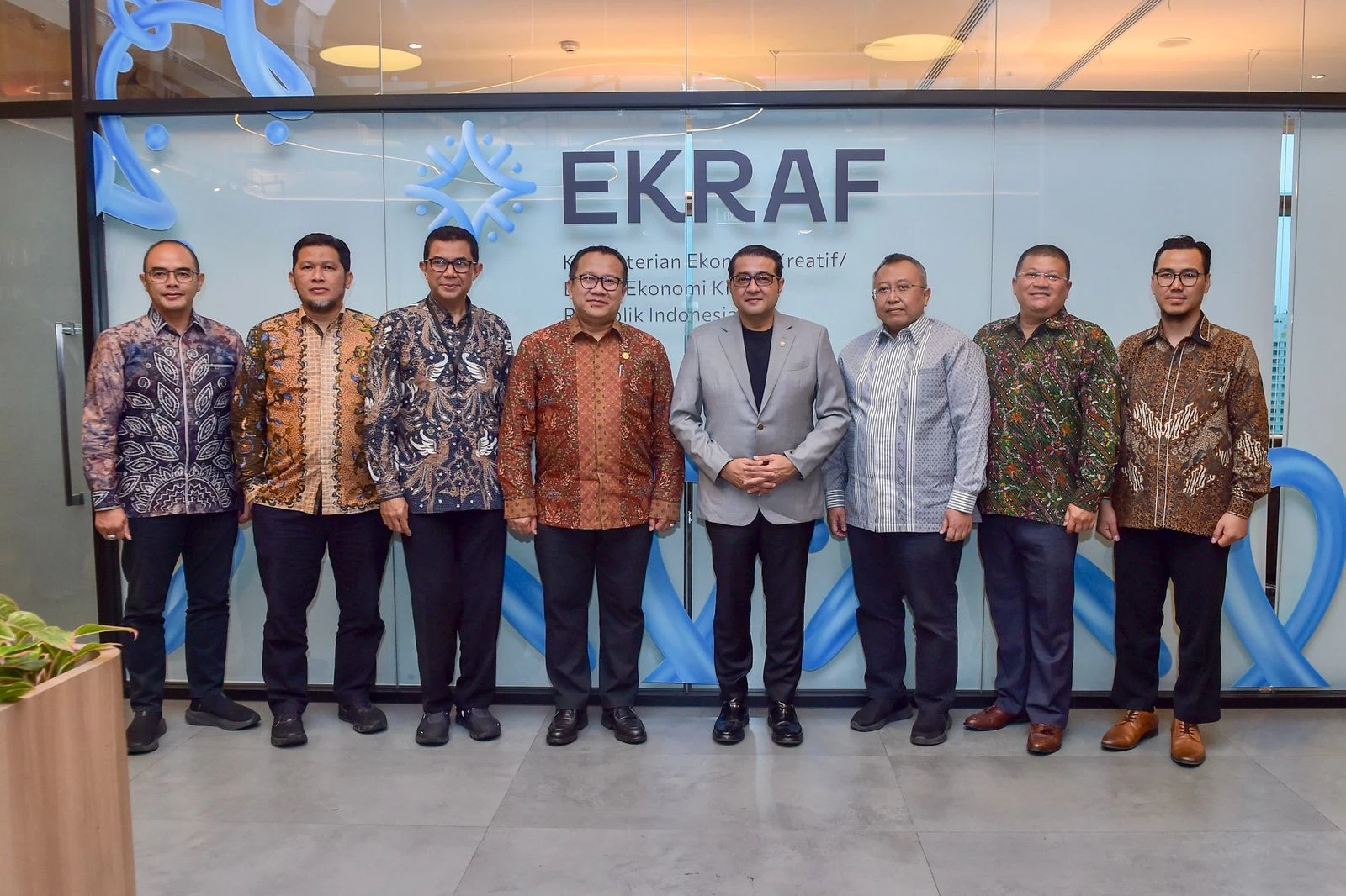 Ministry of Creative Economy and OJK Introduce Infinity Accelerator for Hackathon Winners