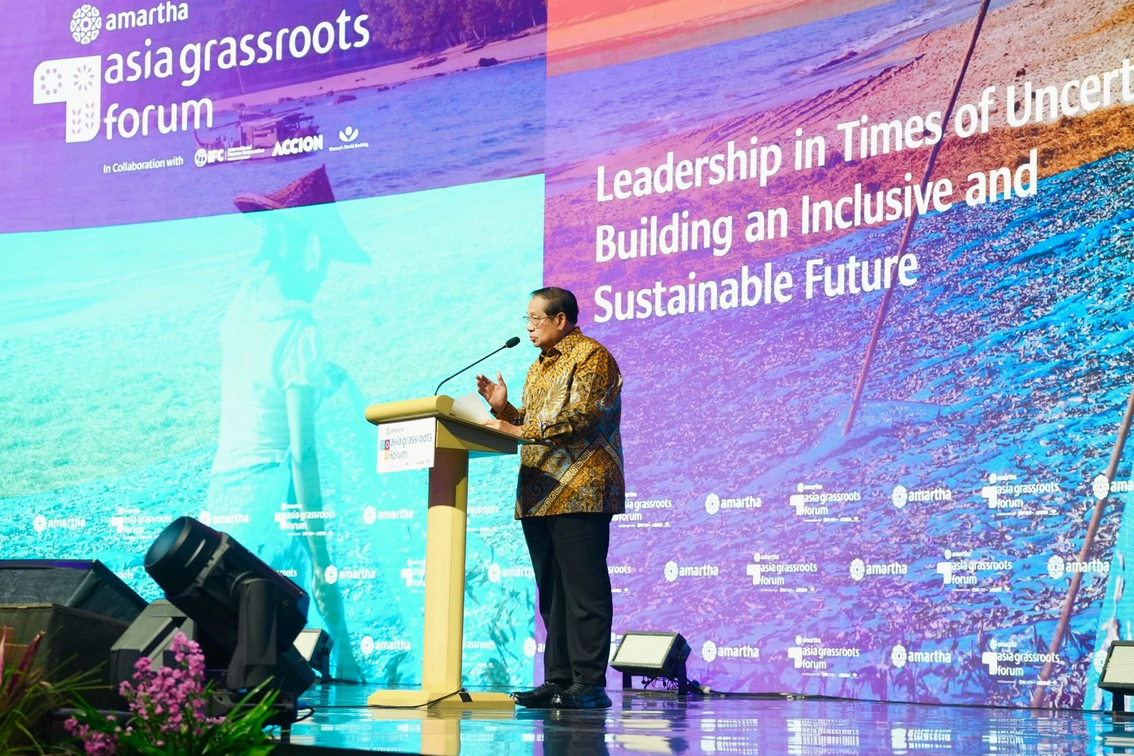 SBY: Penguatan Ekonomi Akar Rumput Kunci Pertumbuhan Indonesia