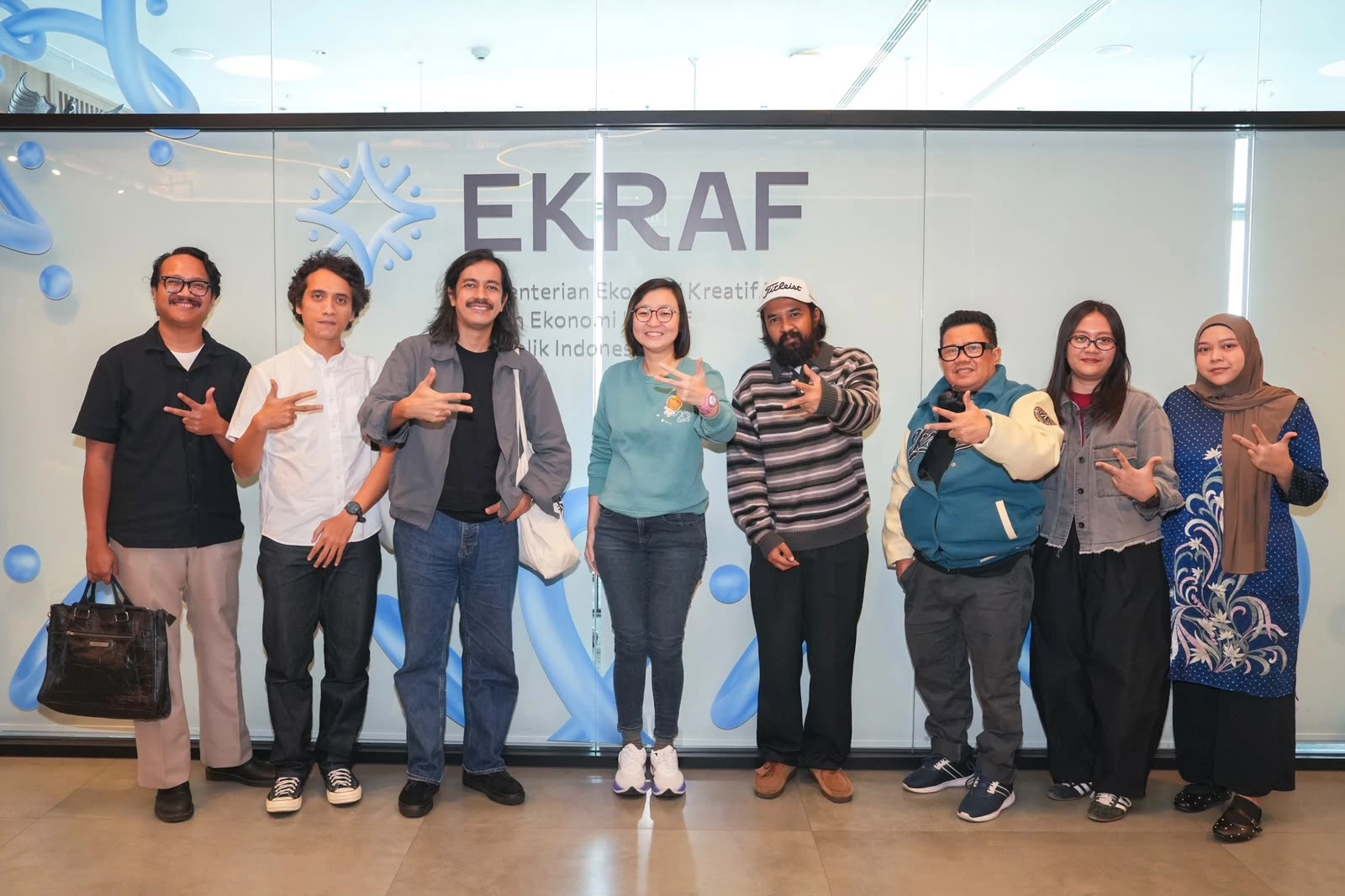 Perkuat Diplomasi Musik Indonesia, Wamen Ekraf Dukung Ekspansi Global ALI Band