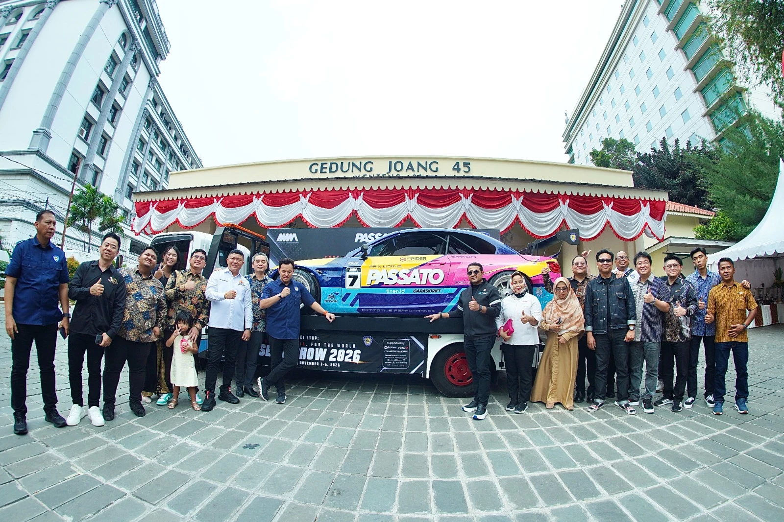 Lepas BMW Passato ke SEMA Show, Menekraf Tegaskan Modifikasi Otomotif Sebagai Subsektor Ekraf