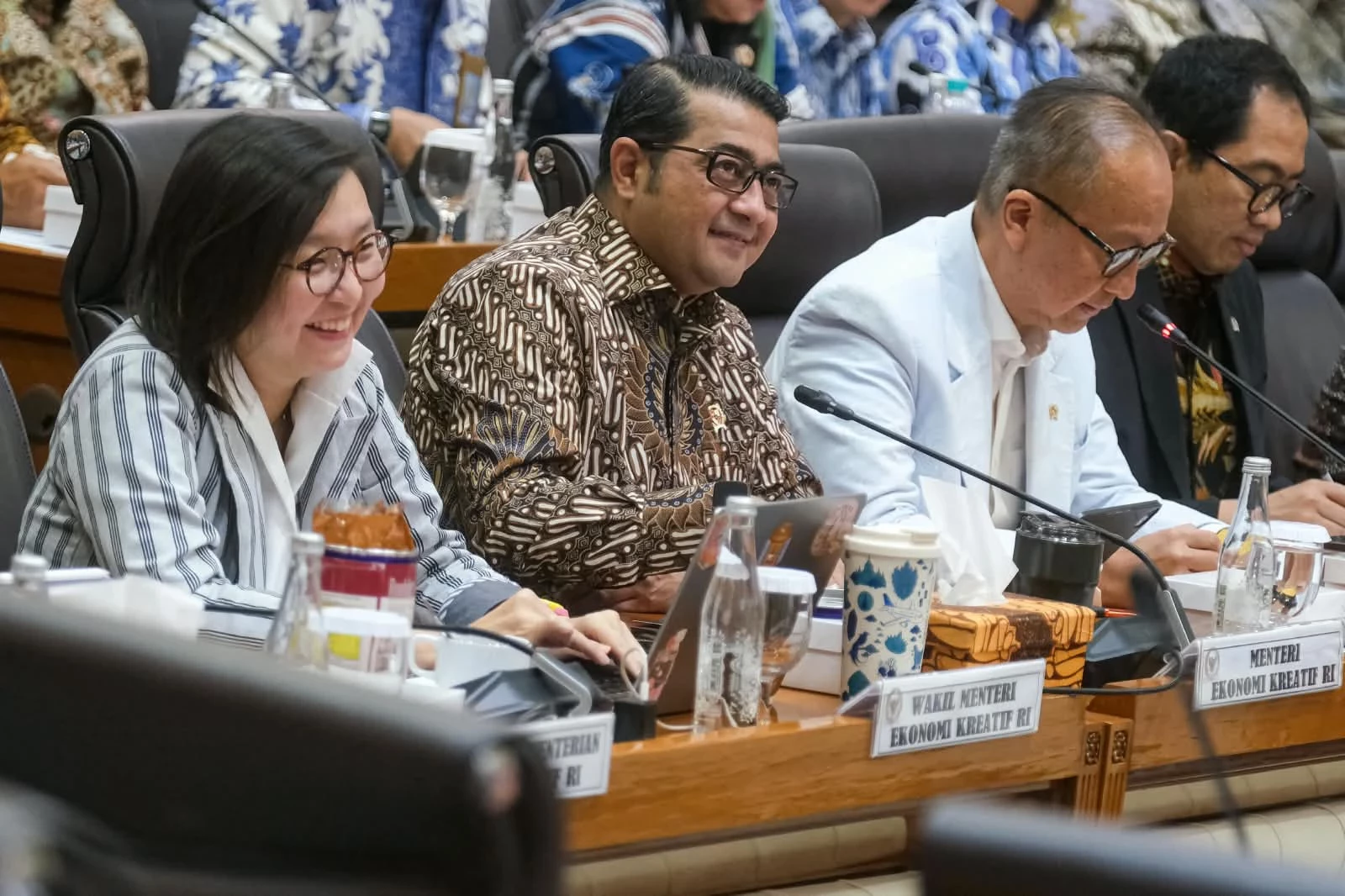 Ministry of Creative Economy and House of Representatives Commission VII Discuss 2027 Creative Economy Work Plan and Budget