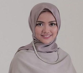 pemimpin wanita EKRUT