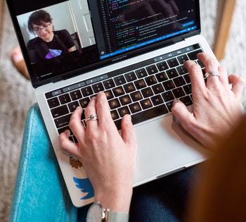 Ceritakan pengalaman kerja anda sebagai remote worker