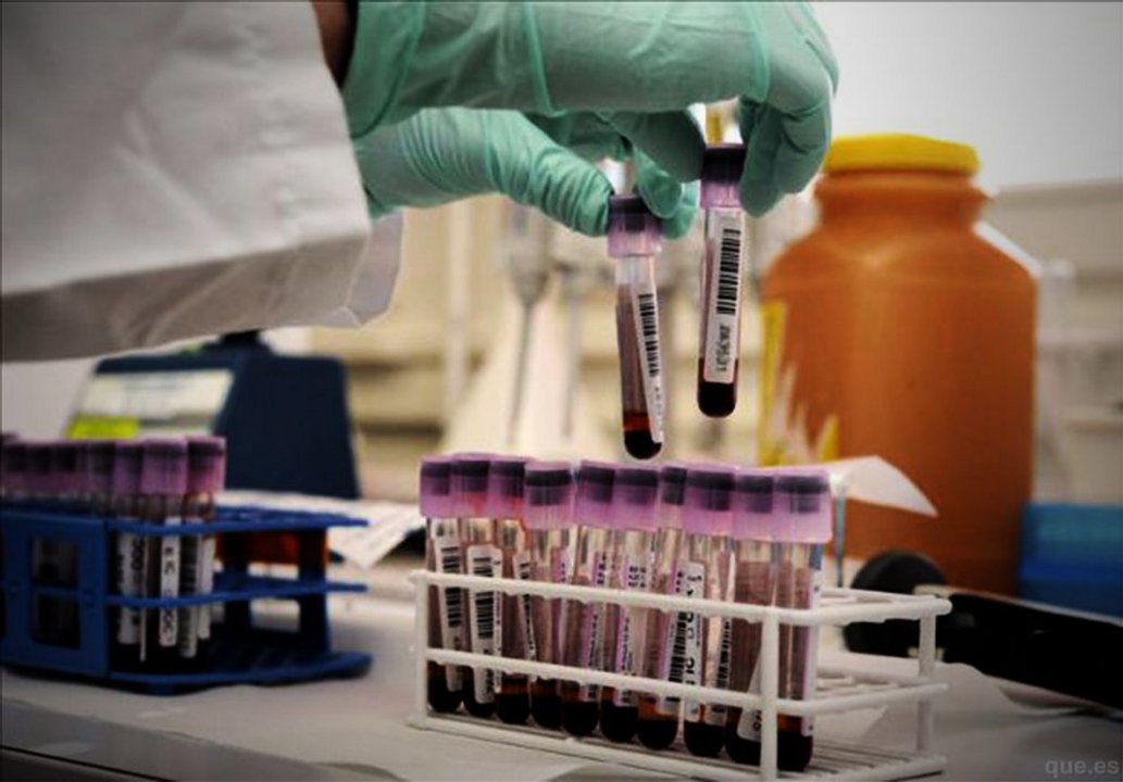 El Laboratorio tiene equipos en condiciones inadecuadas.