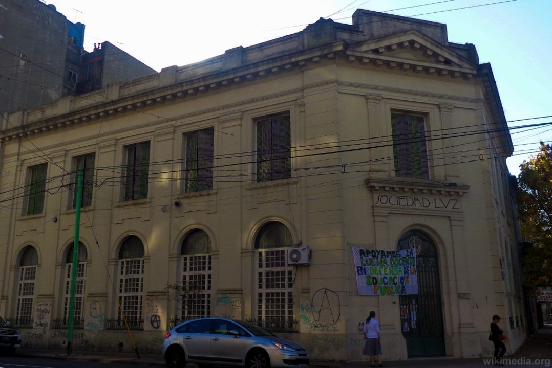 Fundada en 1899, la Sociedad Luz cuenta con cerca de 90.000 ejemplares.