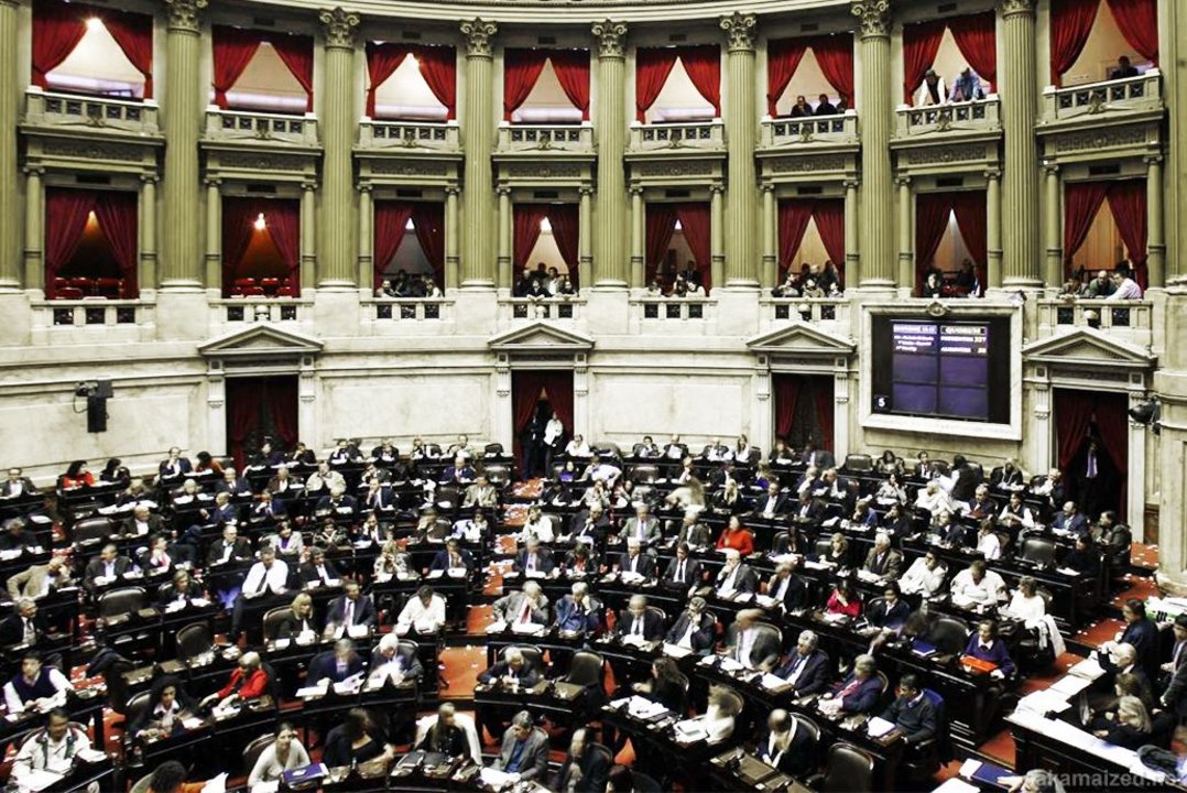 En la Cámara de Diputados, la ley fue aprobada por 148 votos a favor y  69 en contra.