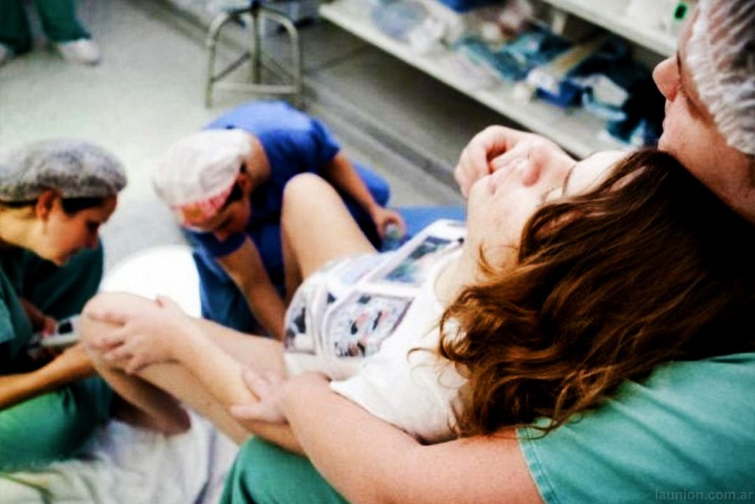 La Sociedad de Obstetricia y Ginecología de Buenos Aires alertó sobre la dificultad para adaptar las maternidades.