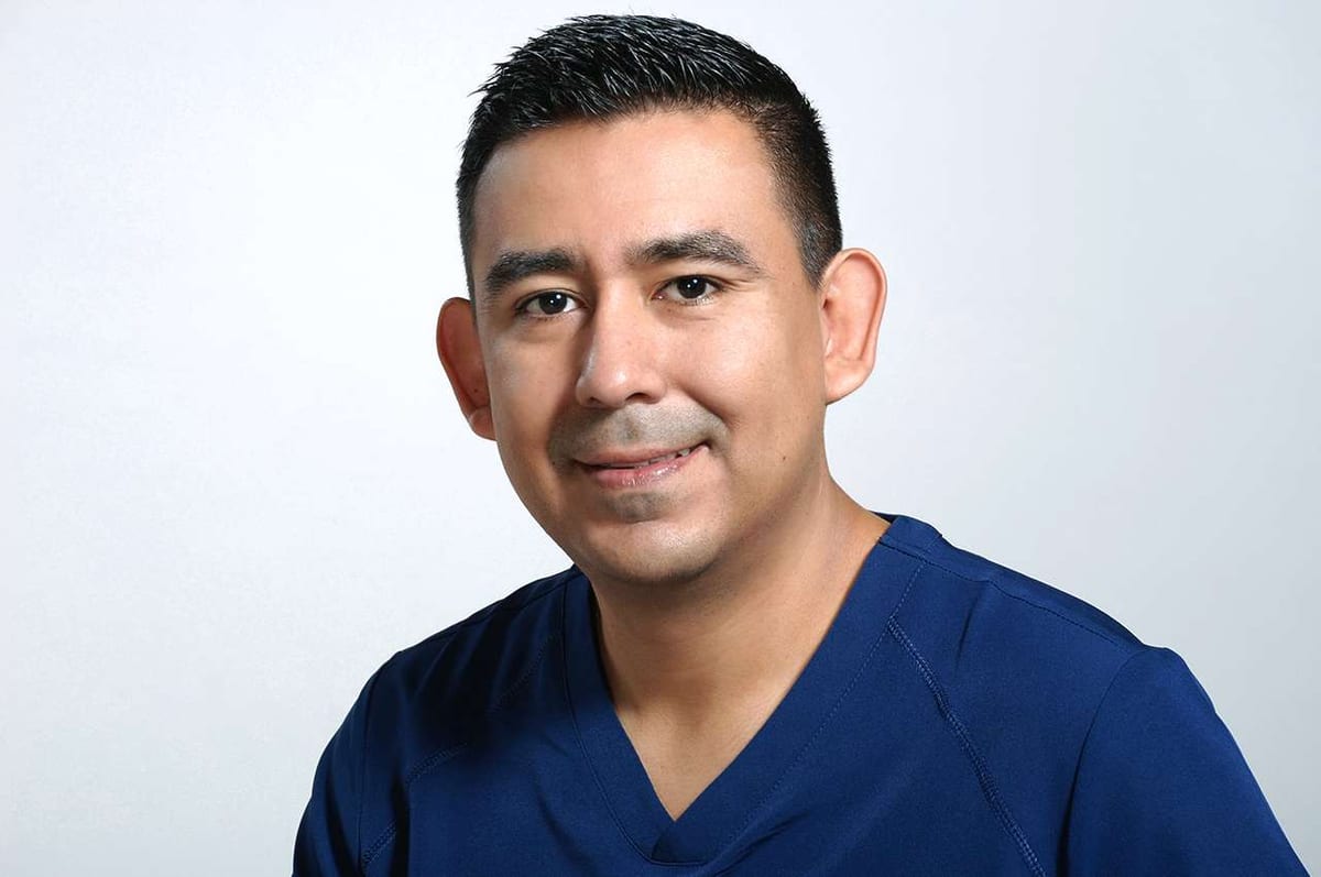Dr. Cristopher Germán Valencia