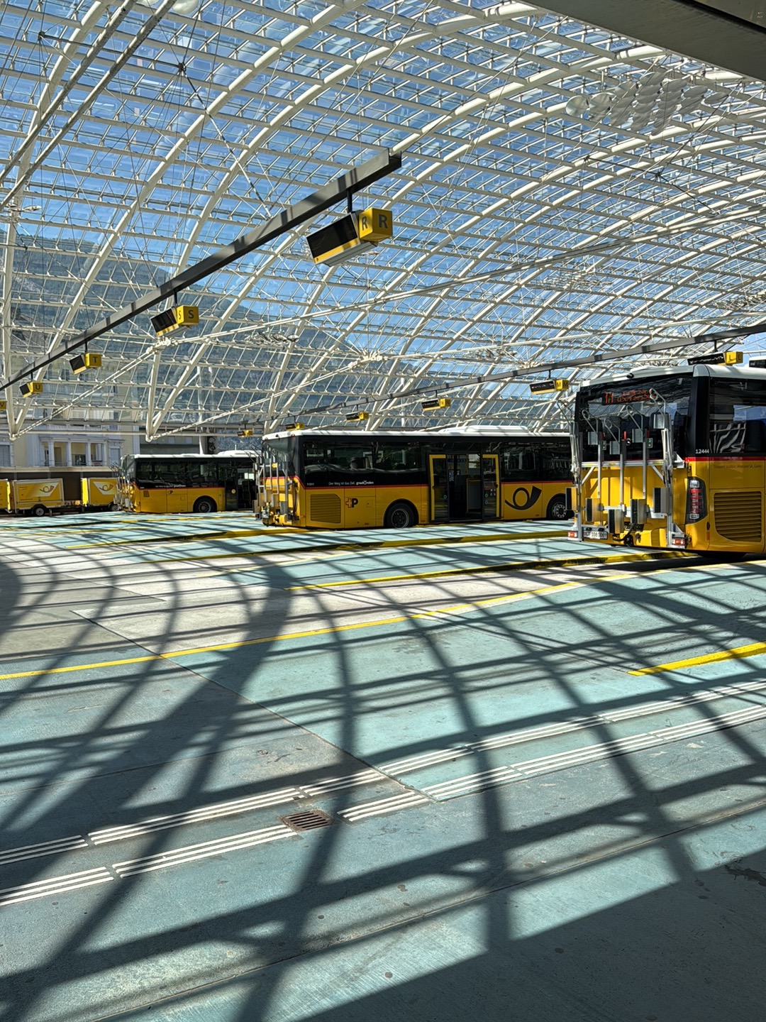 Anreise nach Laax: Auto, Zug oder Bus