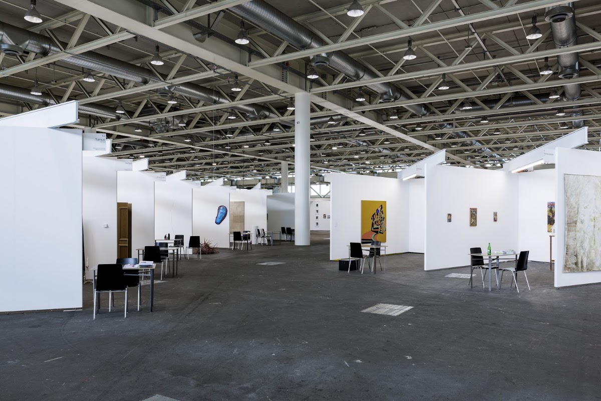 Art Basel - Breite Exhibition Halls