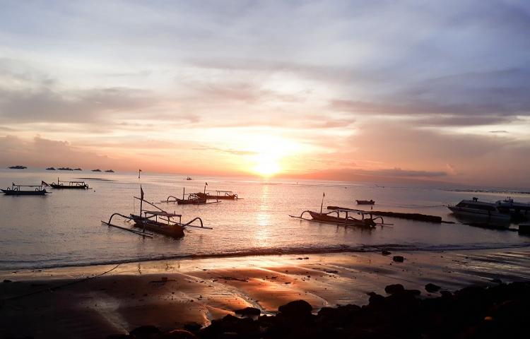 Sanur at Dawn: The East-Facing Beach That Gets the First Light