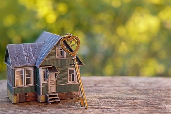 Keep the Old House and the New?