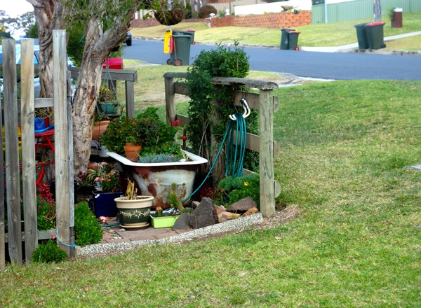 When your Outdoor Decor Puts the Skids on Your Home Sale
