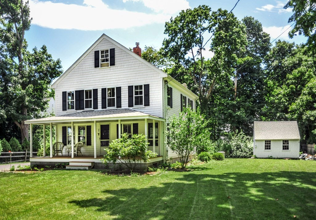 17 Lovers Ln, Duxbury, MA 02332