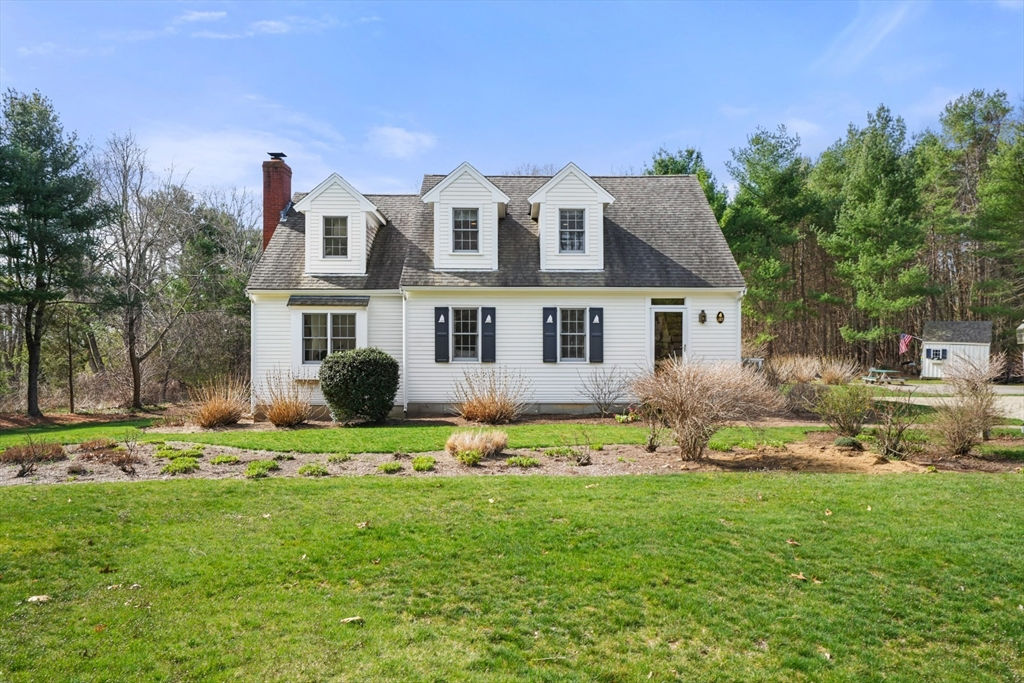 187 Parks St, Duxbury, MA 02332