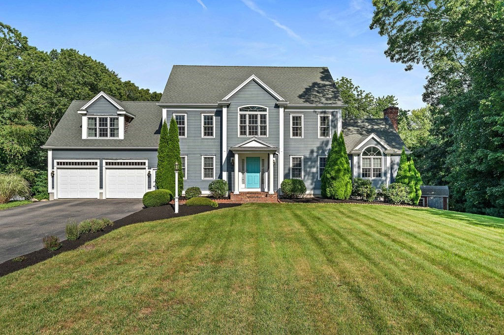 47 Townsend Woods Rd, Hanover, MA 02339