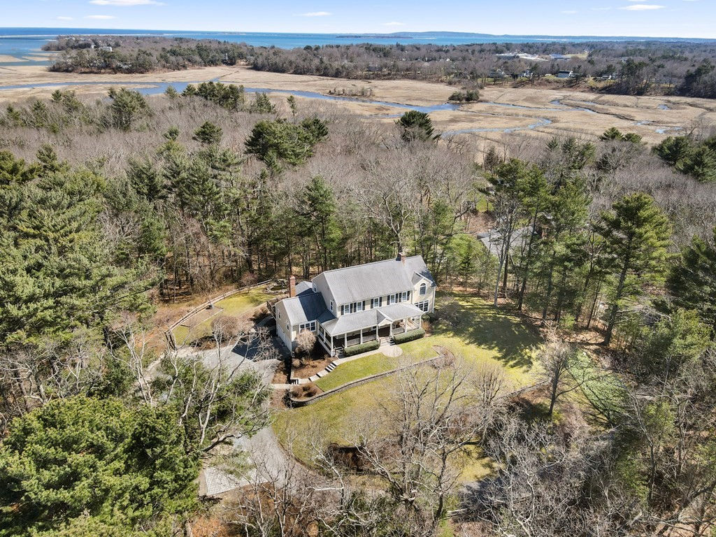 106 Duck Hill Rd, Duxbury, MA 02332