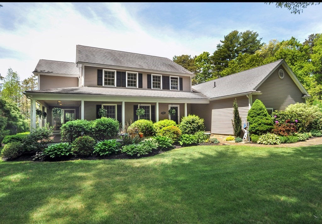 12 Whistlers Ln, Kingston, MA 02364