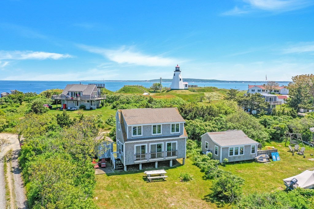 132 Mandeville Ave, Plymouth, MA 02360