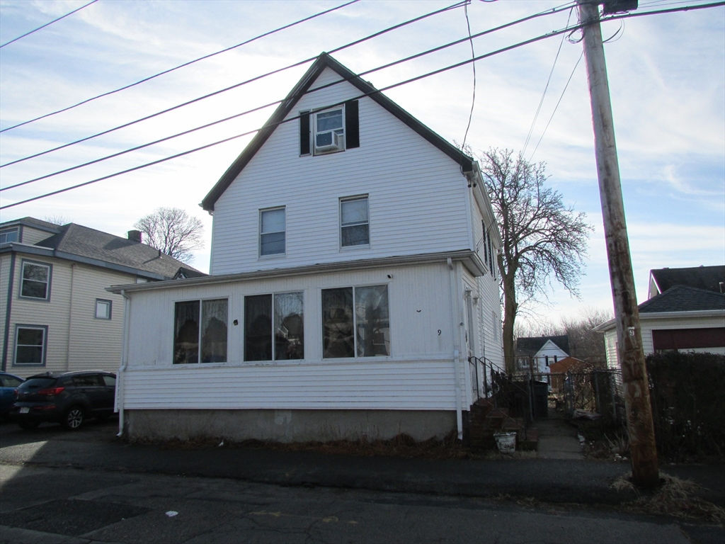 9 Holyoke St, Quincy, MA 02171