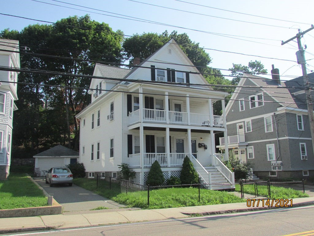 284 Whitwell St, Quincy, MA 02169