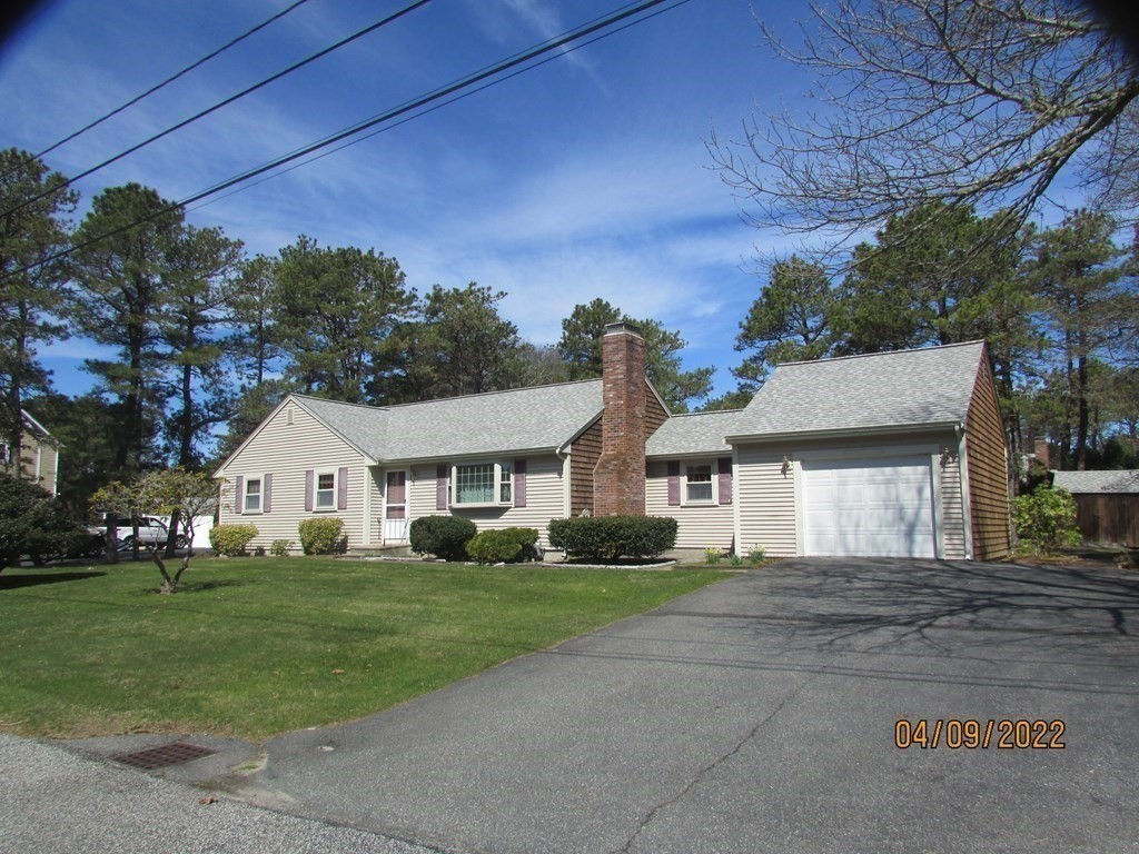 40 Chandler Gray Rd, Yarmouth, MA 02673