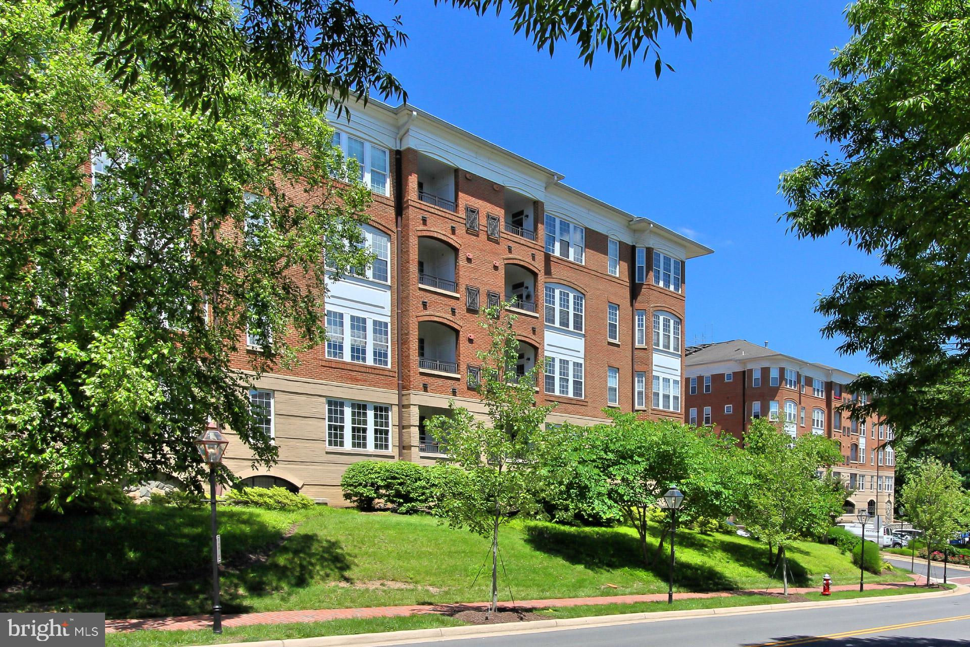 10328 Sager Avenue #405, Fairfax, VA 22030 is now new to the market!