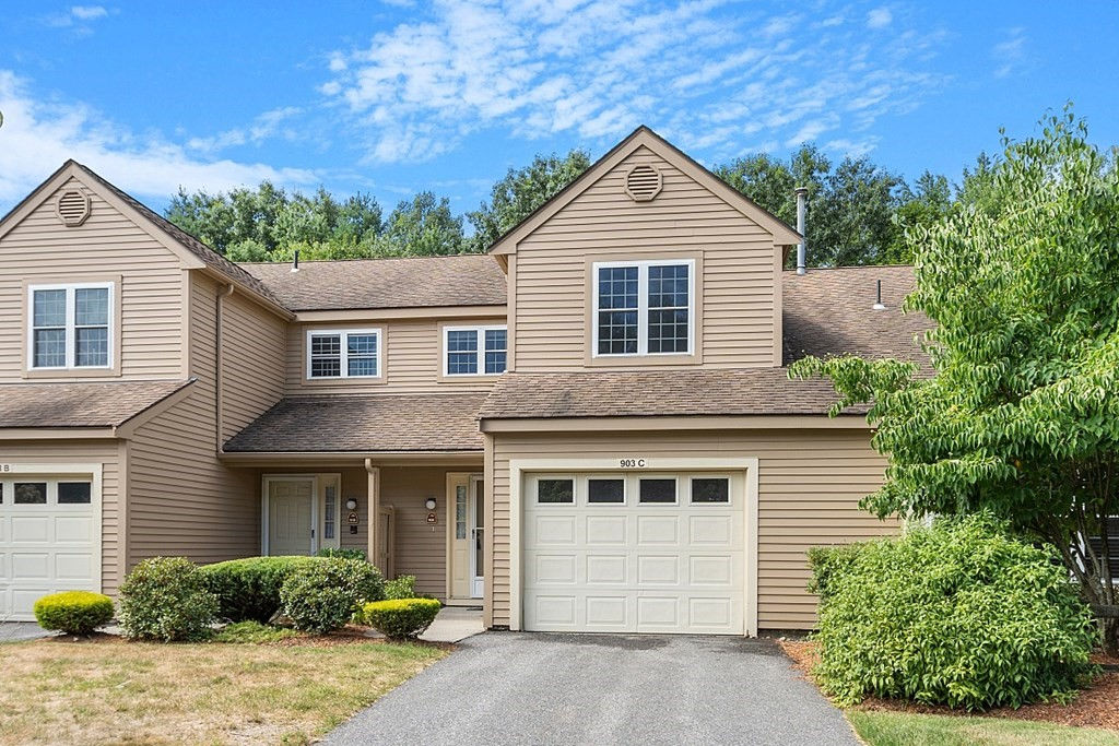 903 Ridgefield Cir C, Clinton, MA 01510