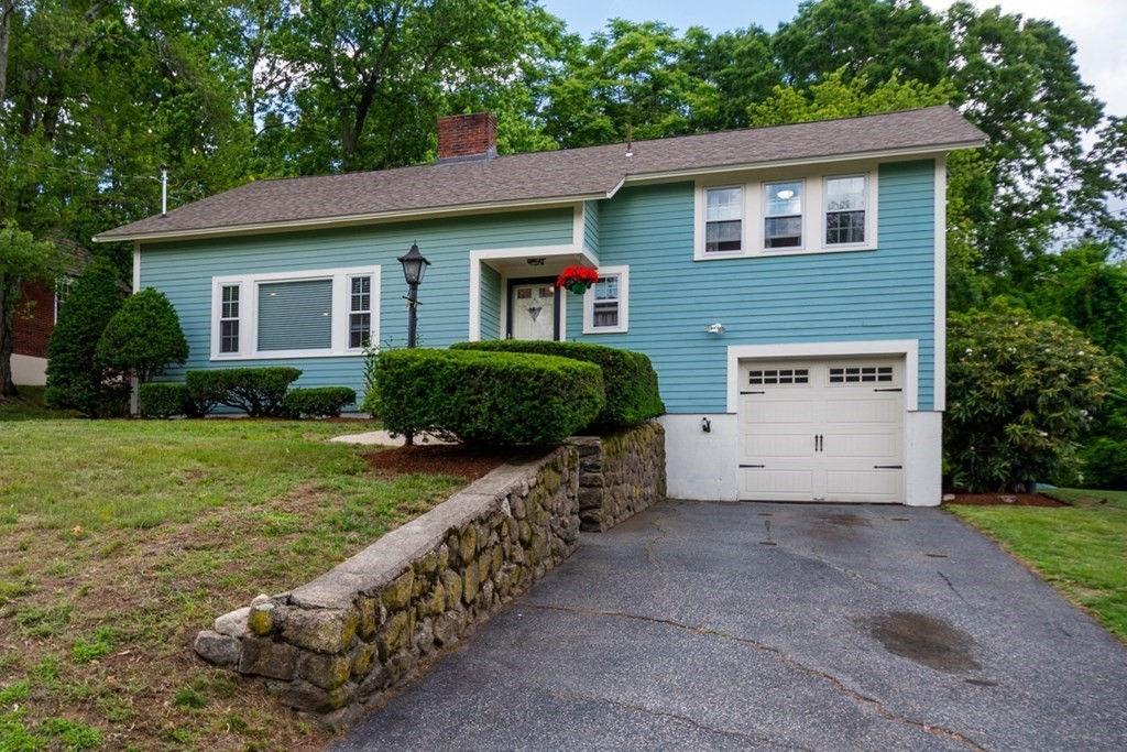 5 Upland Rd, Ashland, MA 01721