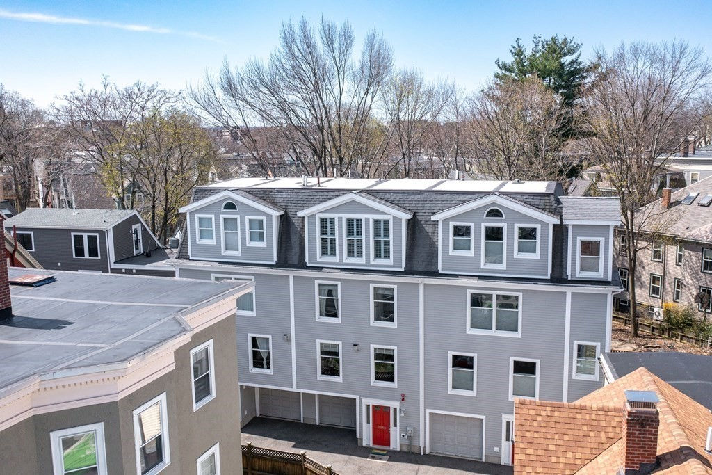 334 Beacon St B, Somerville, MA 02143