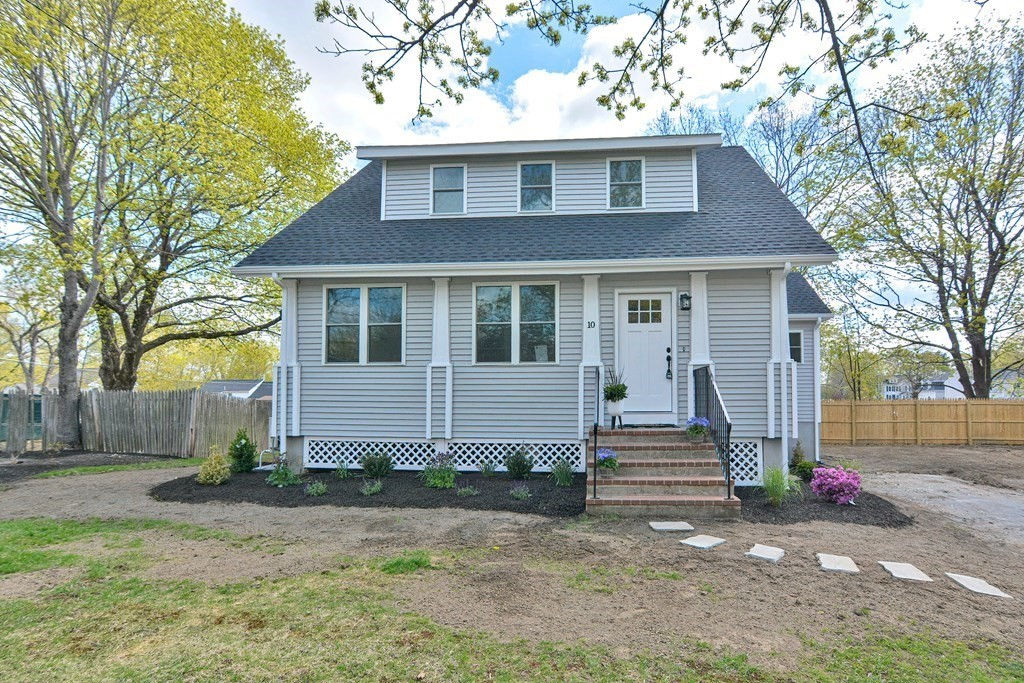 10 Pine Street, Medway, MA 02053