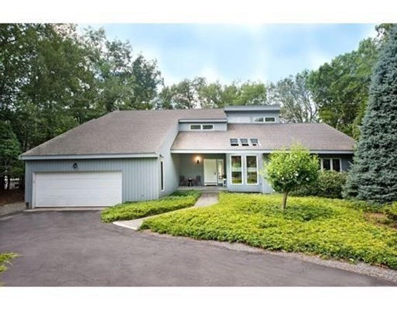 71 Bonny Ln, North Andover, MA 01845