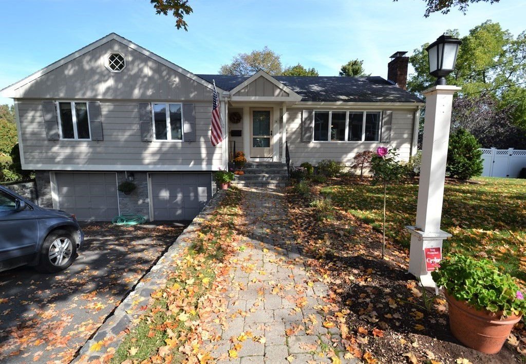 15 Indian Hill Rd, Wakefield, MA 01880