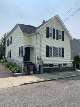 27 Fulton St, Fall River, MA 02720