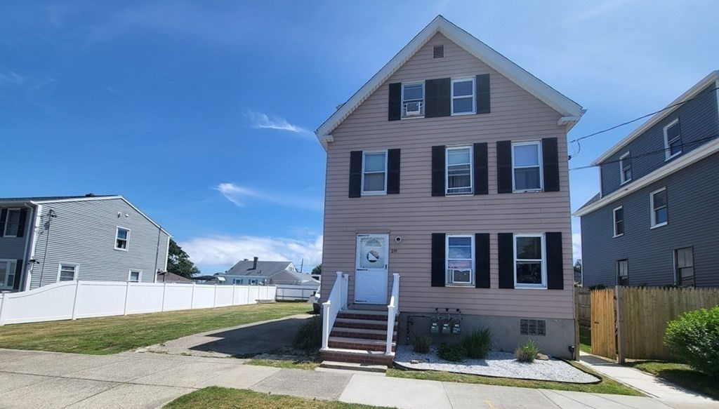 28 Frederick St, New Bedford, MA 02744