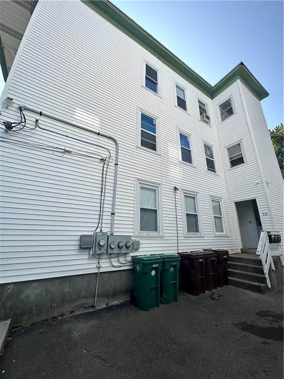 15 Laundry Street, Woonsocket, RI 02895