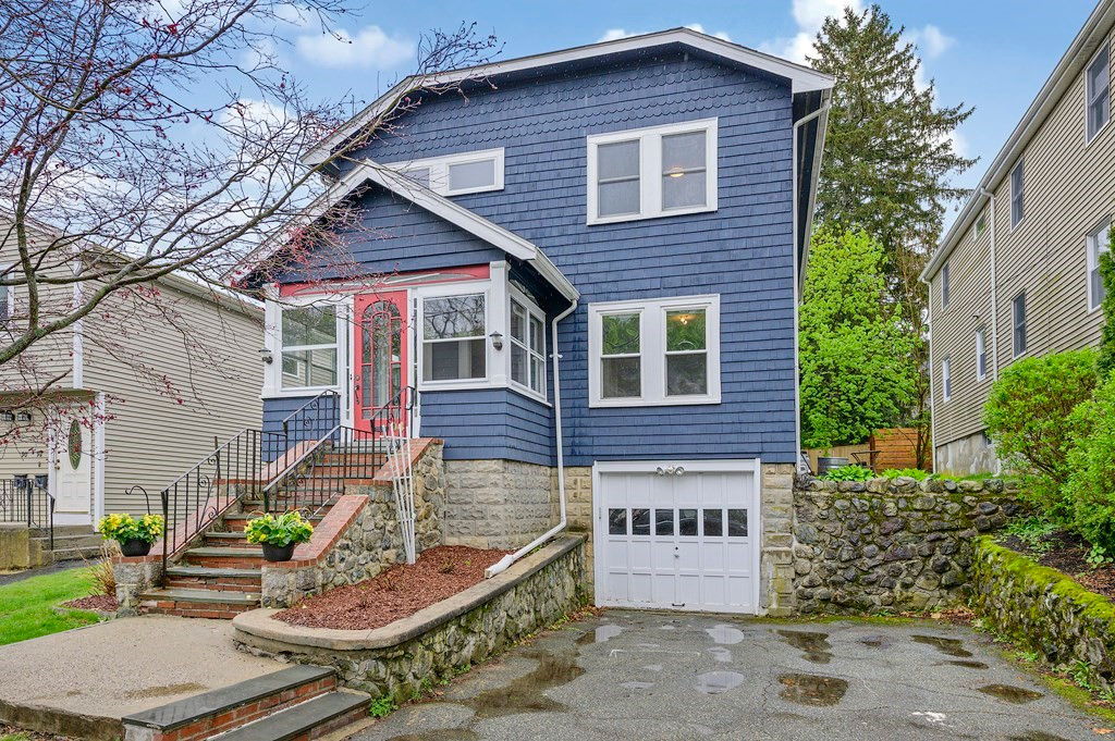 94 Sylvia St, Arlington, MA 02476