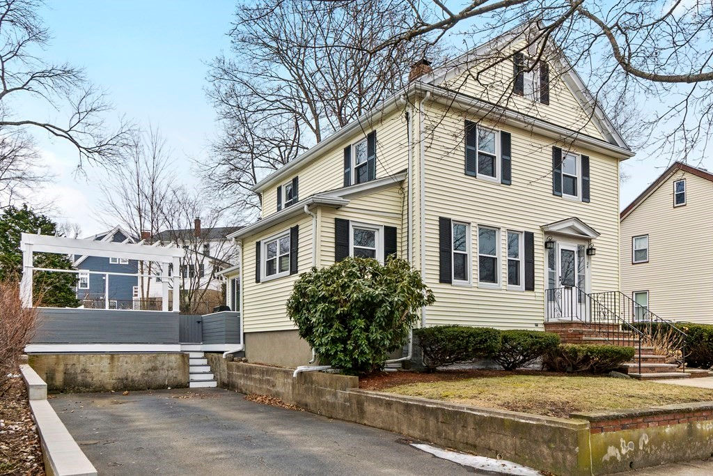 24 Osborne Rd, Medford, MA 02155