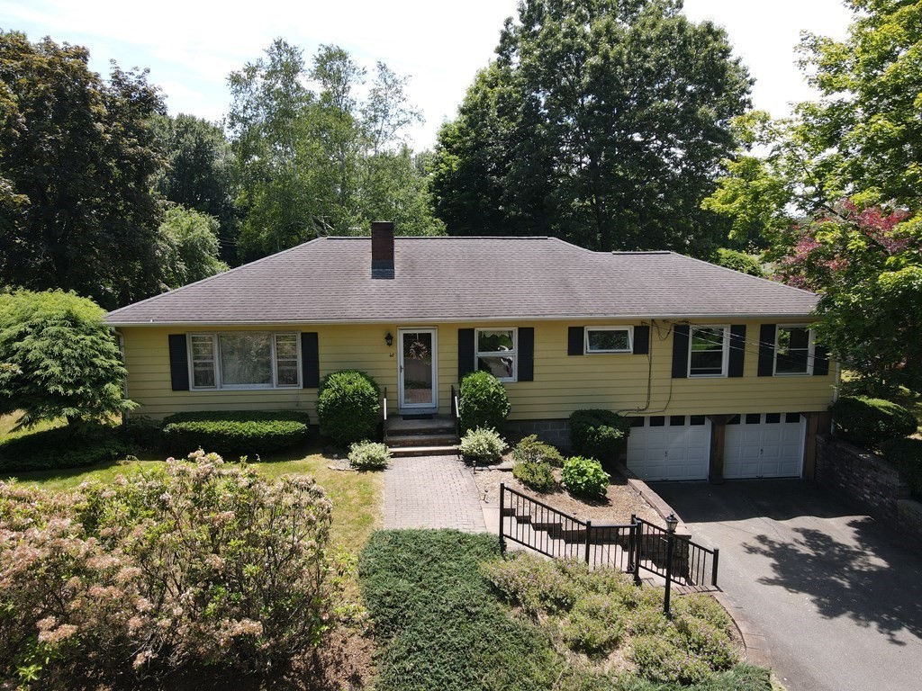 48 Burnham Rd, Greenfield, MA 01301