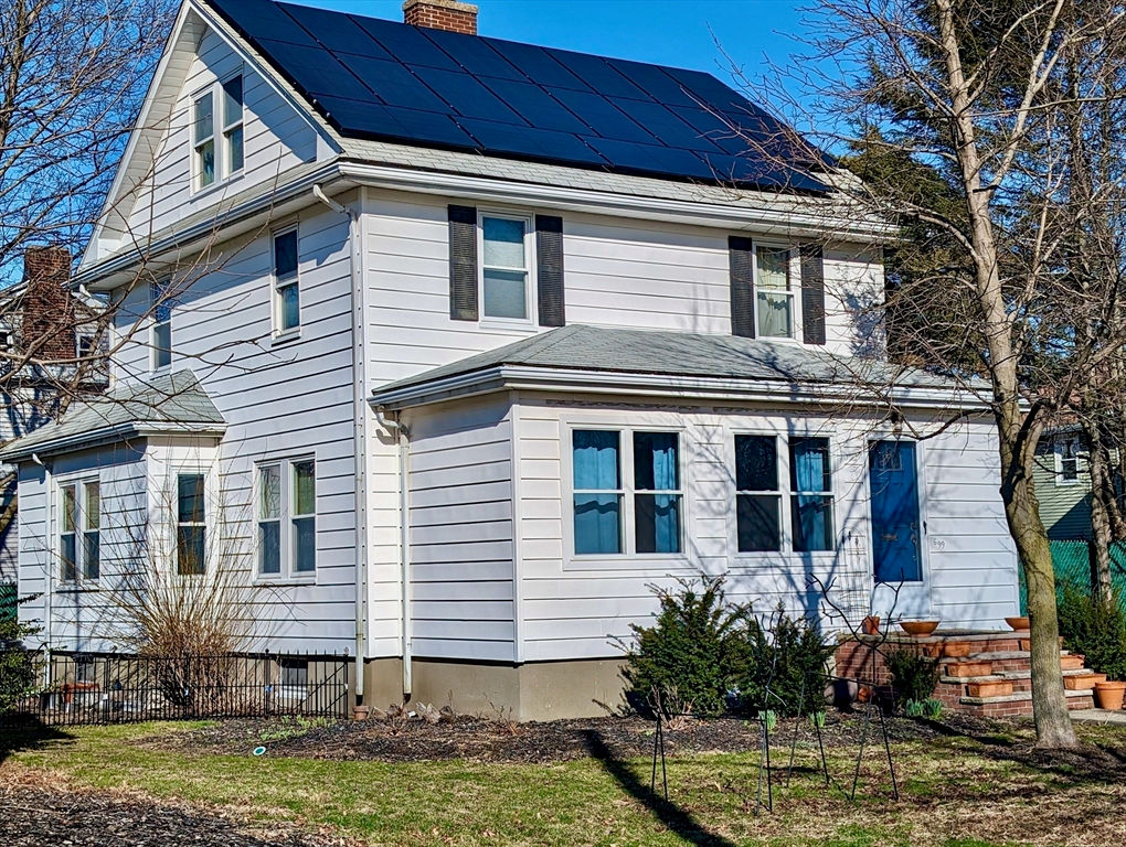 699 Main St, Watertown, MA 02472