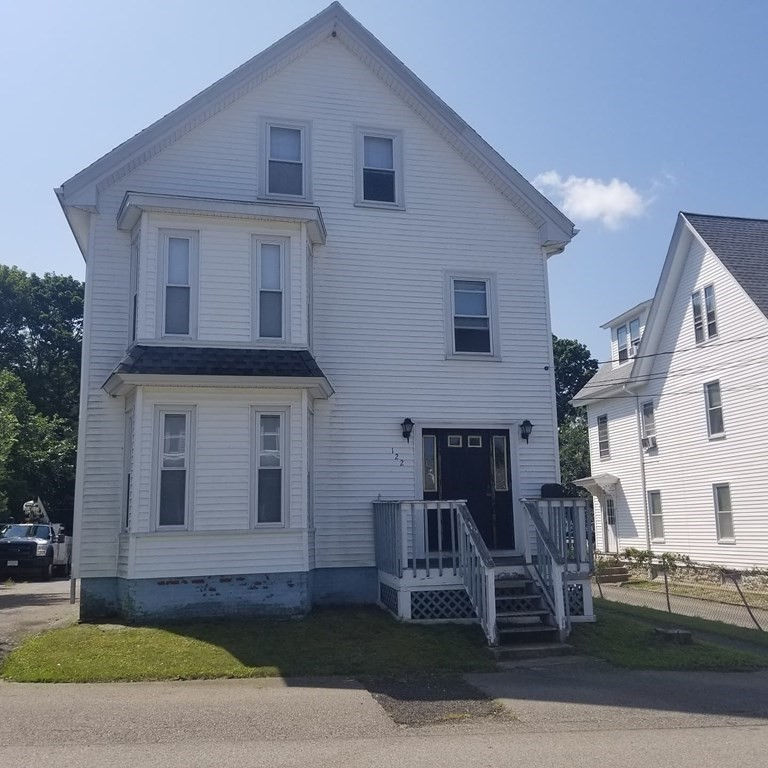 122 Arch Street, Middleboro, MA 02346