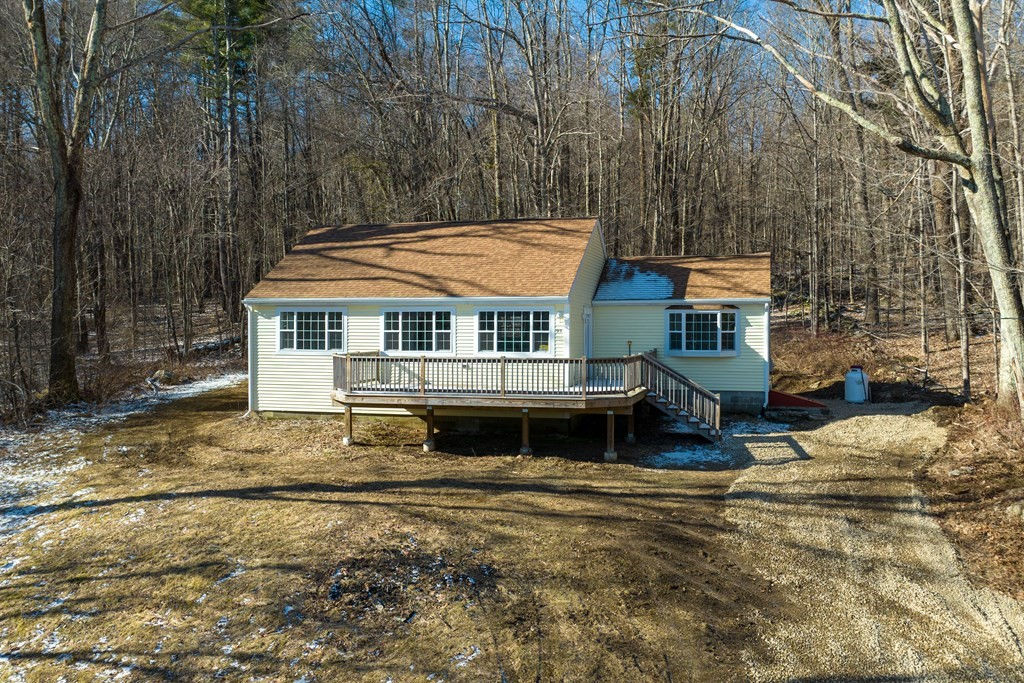 99 Brookfield Rd, Brimfield, MA 01010