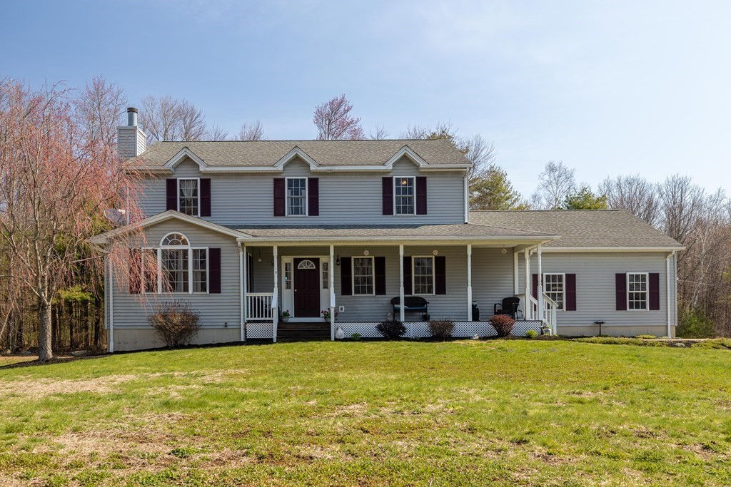 15 Clapp Rd, Hardwick, MA 01037