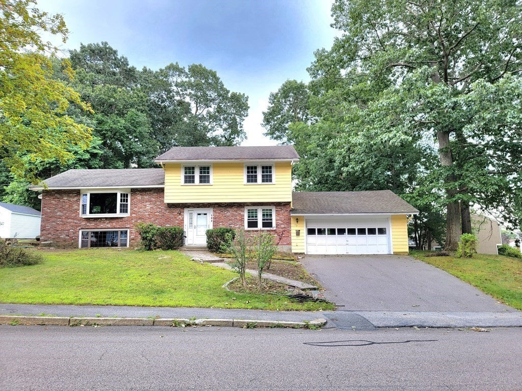 197 Old Country Way, Braintree, MA 02184